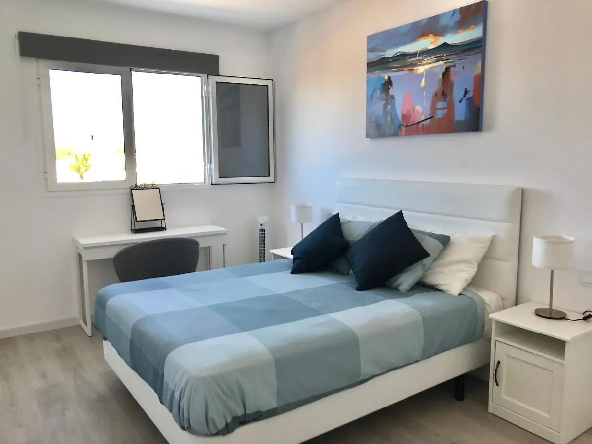 Beautiful 2 Bed Apt Atlantic View First Floor With Air Con & Free Wifi Apt 17A Apartment Puerto del Carmen