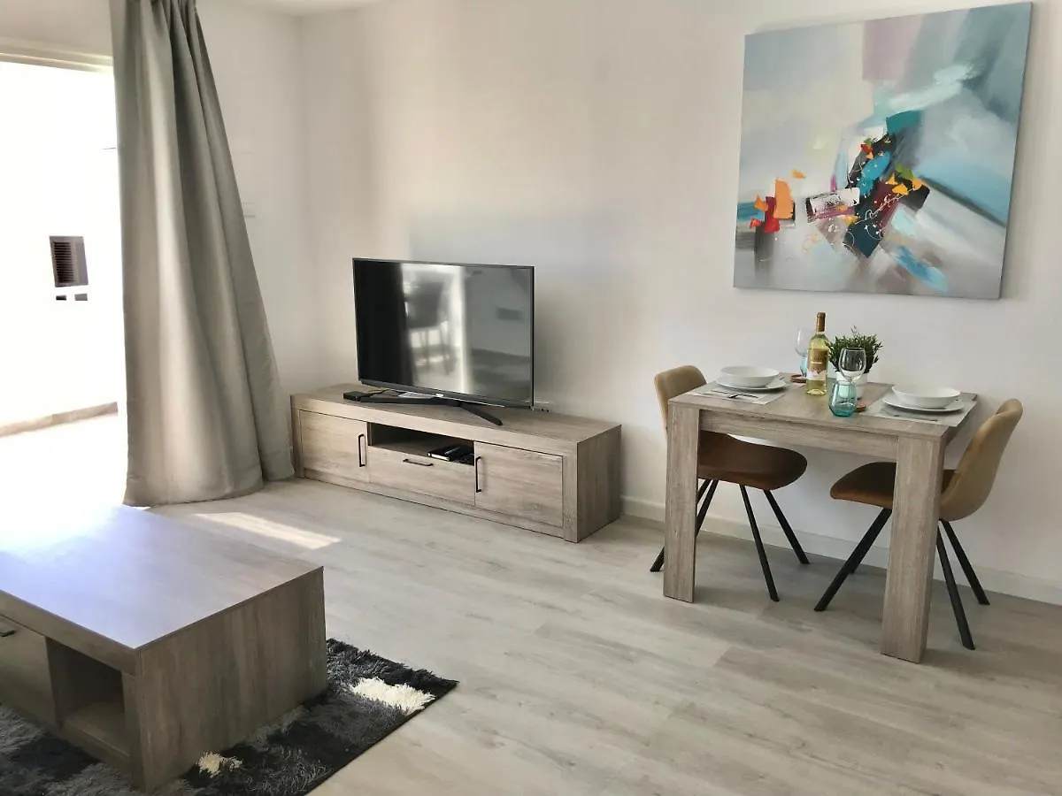Beautiful 2 Bed Apt Atlantic View First Floor With Air Con & Free Wifi Apt 17A Apartment Puerto del Carmen